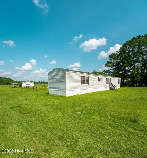 3231 Hudsons Crossroads Rd, Greenville, NC 27858