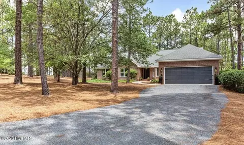 92 Sakonnet Trl, Pinehurst, NC 28374