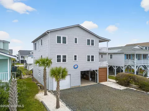 414 37th St, Sunset Beach, NC 28468