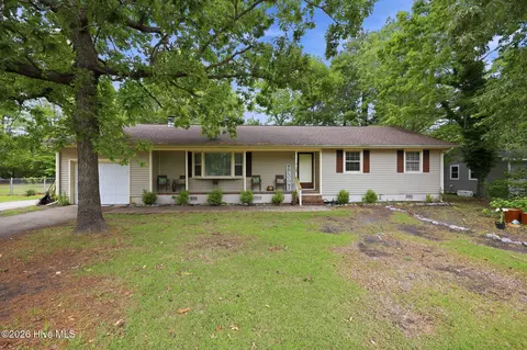 109 Bells Ct, Havelock, NC 28532