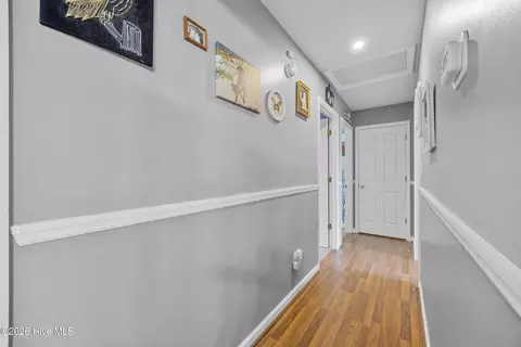 Entry Way - 266 Parnell Rd, Hubert, NC 28539 photo 2 of 2