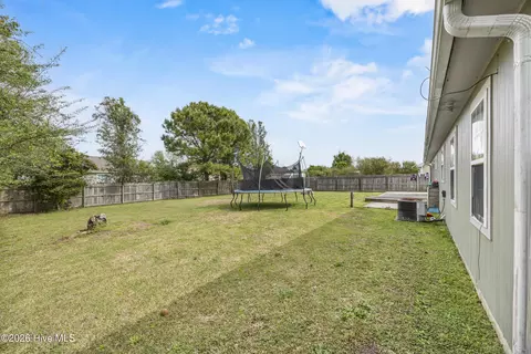 Exterior - 266 Parnell Rd, Hubert, NC 28539 photo 2 of 4
