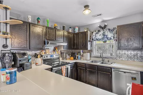 Kitchen - 266 Parnell Rd, Hubert, NC 28539 photo 2 of 3