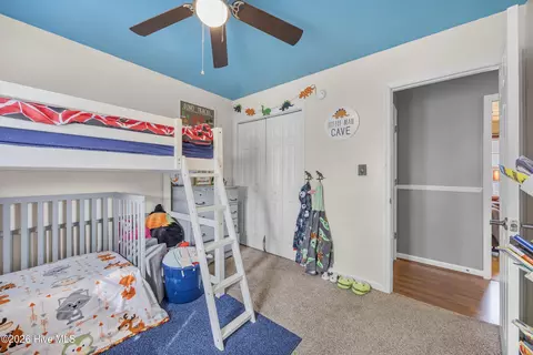 Bedroom - 266 Parnell Rd, Hubert, NC 28539 photo 5 of 7