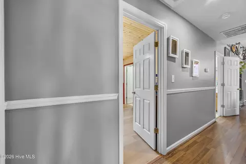 Entry Way - 266 Parnell Rd, Hubert, NC 28539 photo 1 of 2