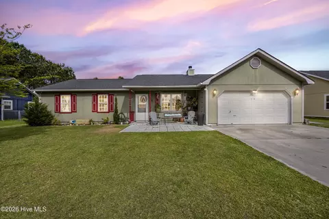 266 Parnell Rd, Hubert, NC 28539