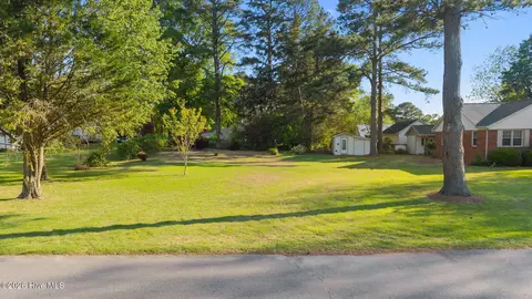 Exterior - 208 E Nash St, Macclesfield, NC 27852 photo 5 of 6