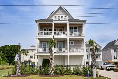 611 S Topsail Dr #A, Surf City, NC 28445