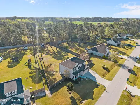 View/Area - 303 Merrick Way, Hubert, NC 28539 photo 7 of 9