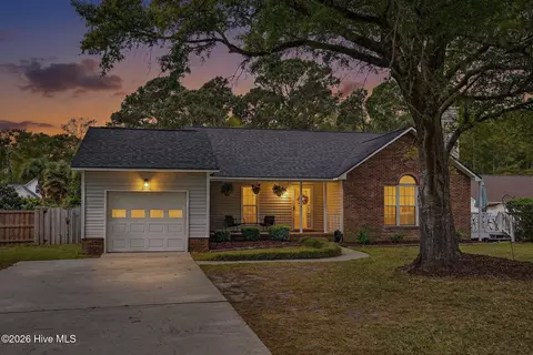 1500 Grove Point Rd, Wilmington, NC 28409