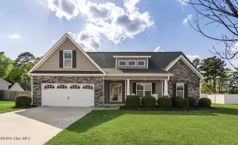 728 Red Birch Ln, Greenville, NC 27858