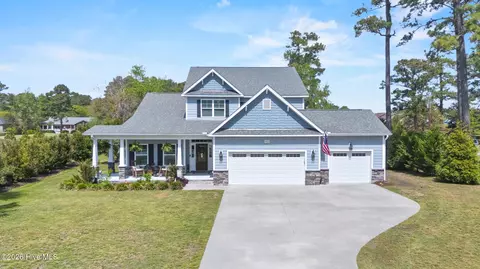 102 Golf Terrace Dr, Hampstead, NC 28443