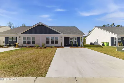 700 Discovery Cv, Newport, NC 28570