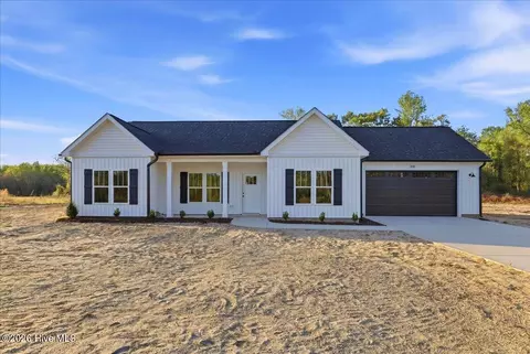 2088 Old Grantham Rd, Goldsboro, NC 27530