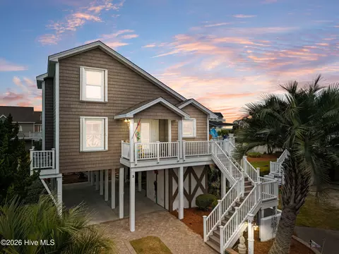 3 Myrtle Ct, Ocean Isle Beach, NC 28469