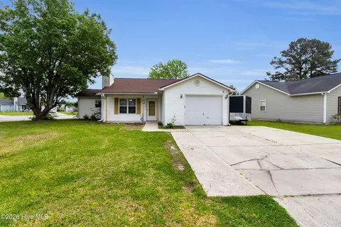 308 Running Rd, Jacksonville, NC 28546