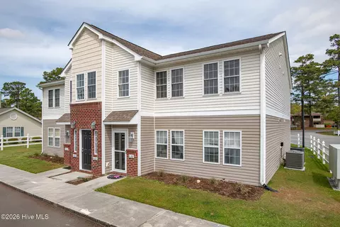 4513 Country Club Rd #A202, Morehead City, NC 28557
