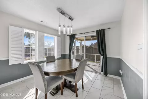 Dining - 503 Amber Ave, Hubert, NC 28539 photo 1 of 1