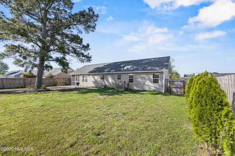 Exterior - 503 Amber Ave, Hubert, NC 28539 photo 2 of 4