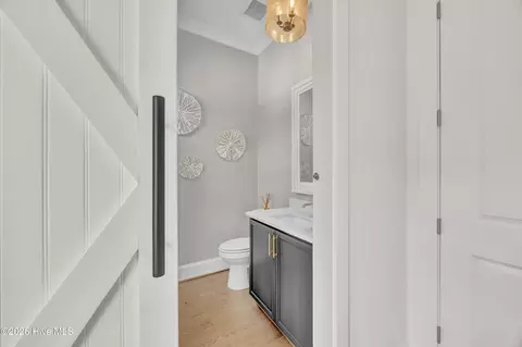 Entry Way - 207 Loder Ave, Wilmington, NC 28409 photo 2 of 2