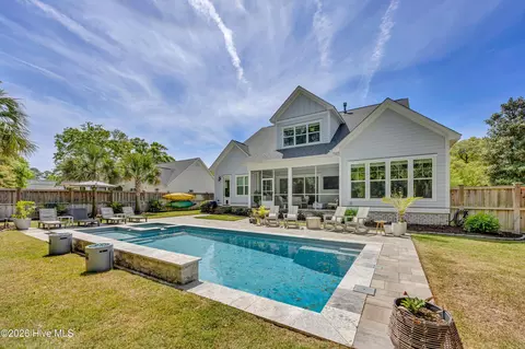 Exterior - 207 Loder Ave, Wilmington, NC 28409 photo 12 of 14