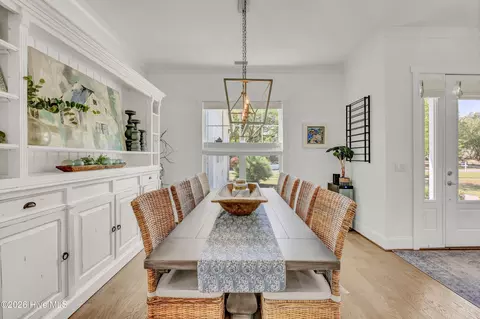 Dining - 207 Loder Ave, Wilmington, NC 28409 photo 2 of 6