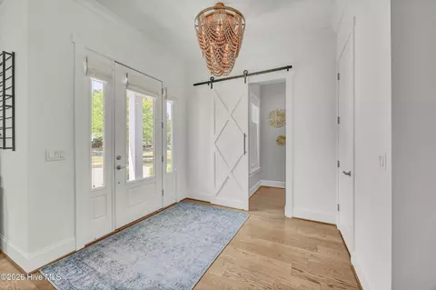 Entry Way - 207 Loder Ave, Wilmington, NC 28409 photo 1 of 2