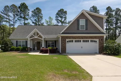 3809 E Baywood Ln, Greenville, NC 27834