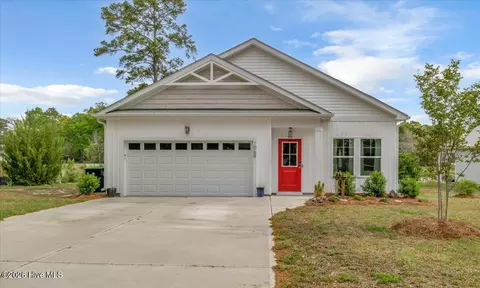 1069 River Dr SW, Calabash, NC 28467