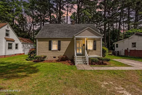 733 Cedarbrook Dr, Rocky Mount, NC 27803