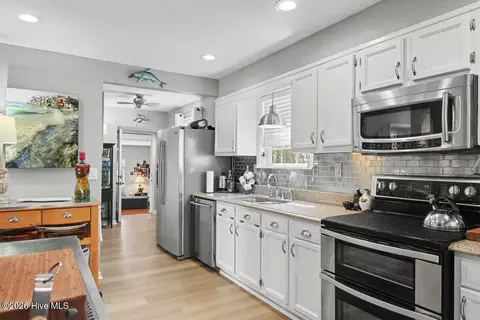 Kitchen - 153 Shell Dr, Grandy, NC 27939 photo 4 of 5