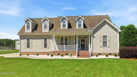 5142 Corey Rd, Winterville, NC 28590