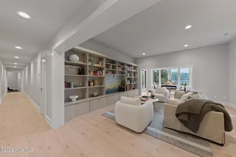 Entry Way - 100 El Dorado St, Pinehurst, NC 28374 photo 3 of 4