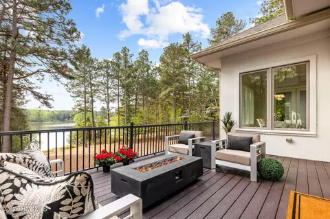 Exterior - 100 El Dorado St, Pinehurst, NC 28374 photo 4 of 16