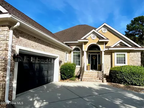 498 Carlton Ct SW, Ocean Isle Beach, NC 28469