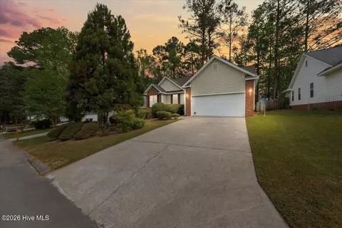 118 Kensington Way, Aberdeen, NC 28315