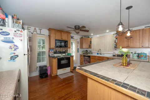 Kitchen - 131 Grandy Rd, Grandy, NC 27939 photo 2 of 5