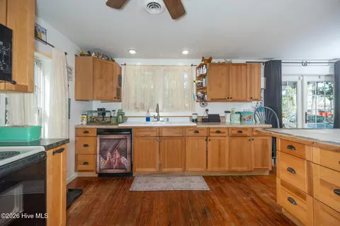 Kitchen - 131 Grandy Rd, Grandy, NC 27939 photo 3 of 5