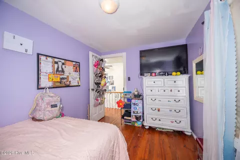 Bedroom - 131 Grandy Rd, Grandy, NC 27939 photo 8 of 10