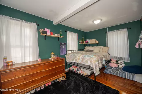 Bedroom - 131 Grandy Rd, Grandy, NC 27939 photo 2 of 10