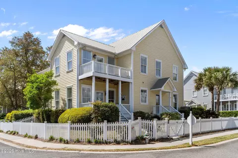1523 Island Marina Dr, Carolina Beach, NC 28428