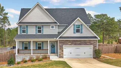 4049 Silver Ln, West End, NC 27376
