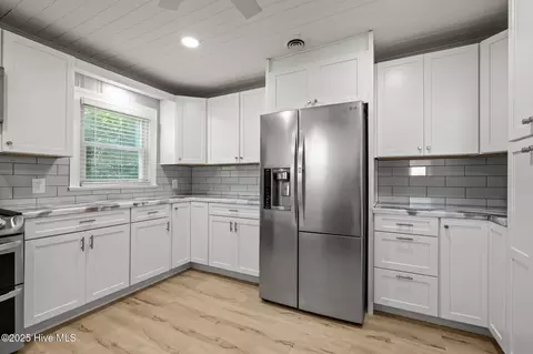 Kitchen - 376 Shell Rd, Atlantic, NC 28511 photo 4 of 4
