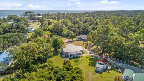 View/Area - 376 Shell Rd, Atlantic, NC 28511 photo 1 of 4