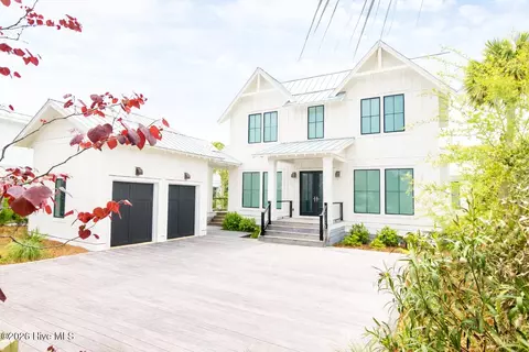 196 Portsmouth Way, Bald Head Island, NC 28461
