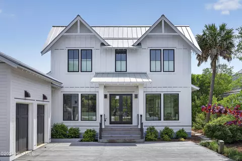 196 Portsmouth Way, Bald Head Island, NC 28461