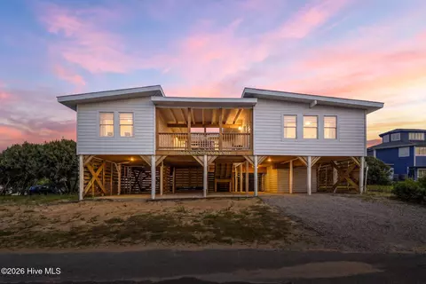 3929 W Dolphin Dr, Oak Island, NC 28465