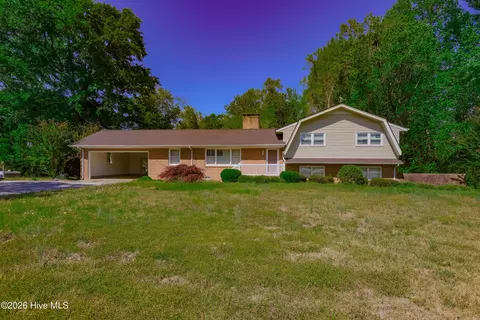 190 Halls Pond Rd, Rose Hill, NC 28458