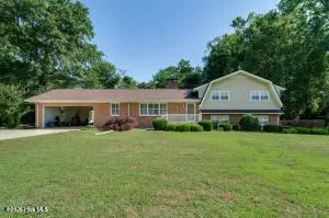 190 Halls Pond Rd, Rose Hill, NC 28458
