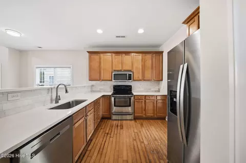 Kitchen - 102 Phoebee Ct, Hampstead, NC 28443 photo 2 of 6